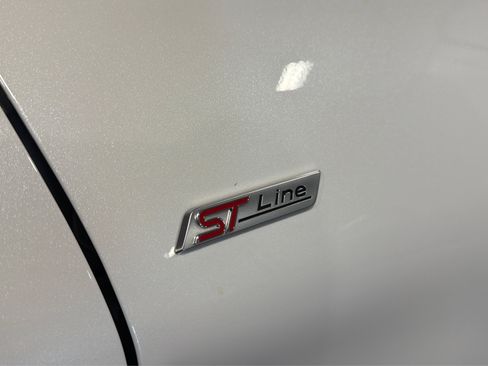 Used 2022 Ford Explorer ST-Line w/ Class IV Trailer Tow Package AWD/4WD image 52