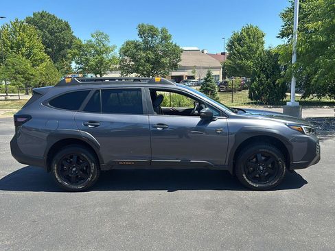Used 2025 Subaru Outback Wilderness AWD/4WD image 9