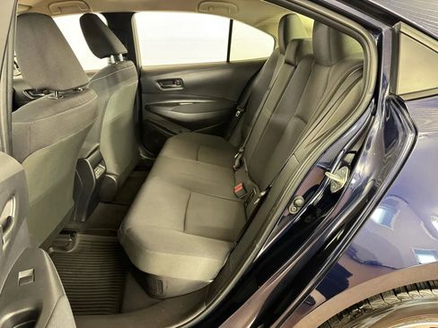Used 2025 Toyota Corolla LE w/ LE Premium Package FWD image 27