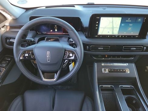 New 2026 Lincoln Aviator Reserve w/ Luxury Package AWD/4WD image 9