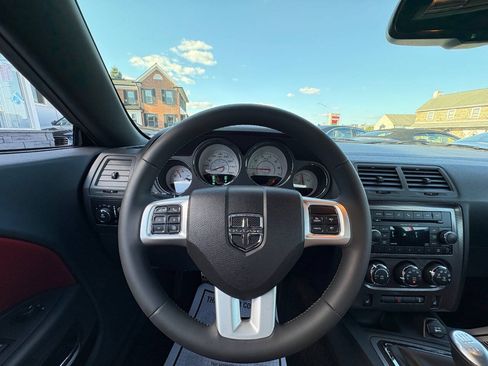 Used 2013 Dodge Challenger R/T Plus RWD image 30