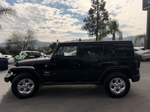 Used 2014 Jeep Wrangler Unlimited Sahara w/ Max Tow Package image 8