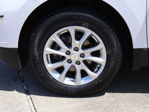 Used 2021 Chevrolet Equinox LT AWD/4WD image 8