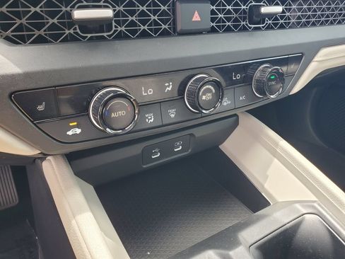 Used 2023 Honda Accord EX image 29