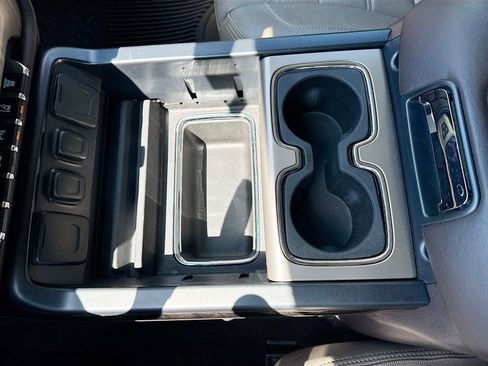Used 2015 GMC Sierra 2500 Denali w/ Duramax Plus Package AWD/4WD image 24