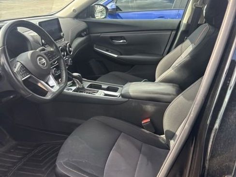 Used 2023 Nissan Sentra SR w/ Electronics Package FWD image 3