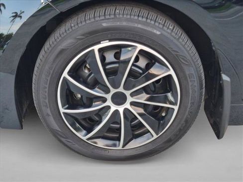 Used 2026 Toyota Corolla LE FWD image 9
