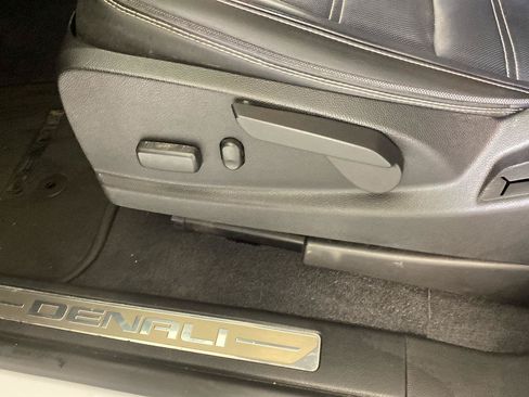 Used 2020 GMC Canyon Denali AWD/4WD image 27