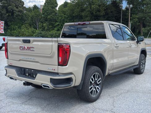 Used 2023 GMC Sierra 1500 AT4 w/ Technology Package AWD/4WD image 8