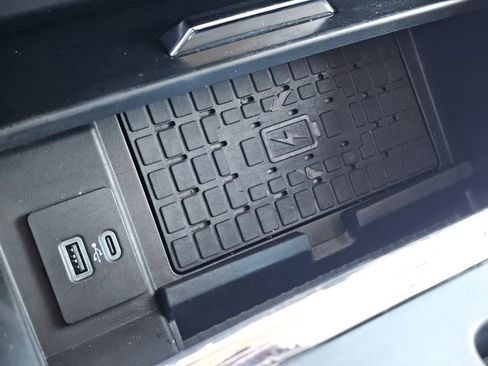 Certified 2023 Ford Expedition Max XLT image 15