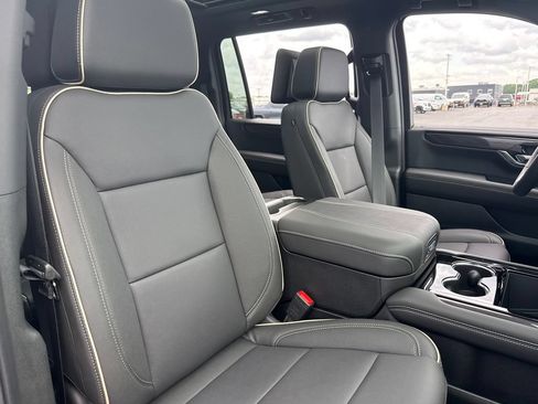 New 2026 GMC Yukon XL Elevation w/ Elevation Premium Package AWD/4WD image 40