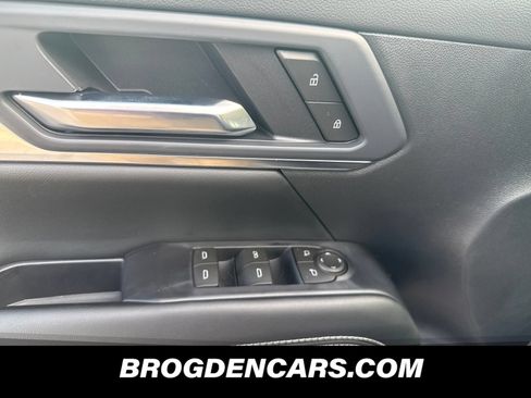 New 2026 GMC Terrain Elevation w/ Elevation Premium Package AWD/4WD image 10