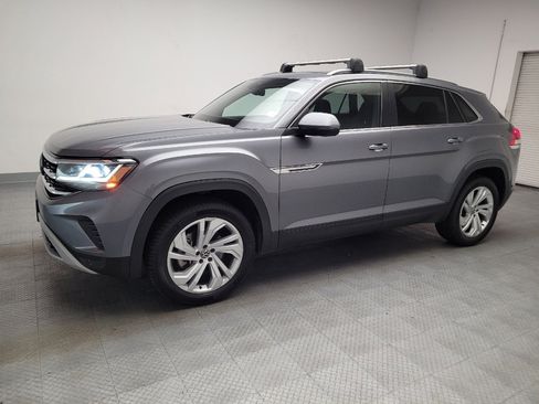 Used 2020 Volkswagen Atlas Cross Sport SEL AWD/4WD image 2