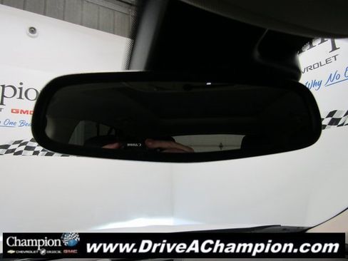 Used 2022 Buick Envision Essence w/ Sport Touring Package image 36