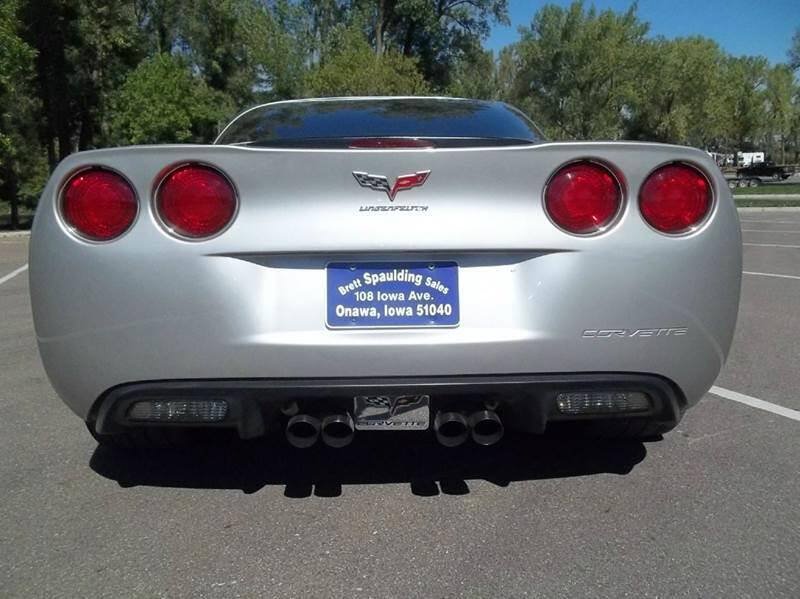 Used 2006 Chevrolet Corvette Coupe w/ Preferred Equipment Group RWD image 8