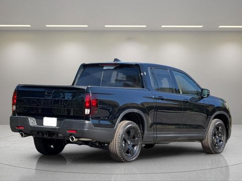 New 2026 Honda Ridgeline Black Edition image 5
