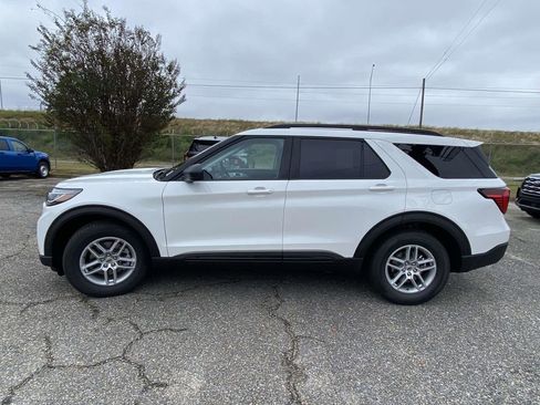 New 2026 Ford Explorer Active w/ Active Comfort Package image 6