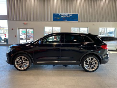 Used 2017 Lincoln MKX Black Label w/ Driver Assistance Package image 2