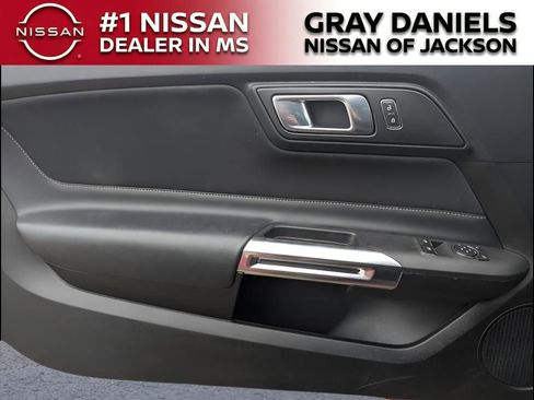 Used 2021 Ford Mustang Coupe image 15