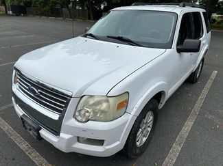 Used 2010 Ford Explorer XLT image 1