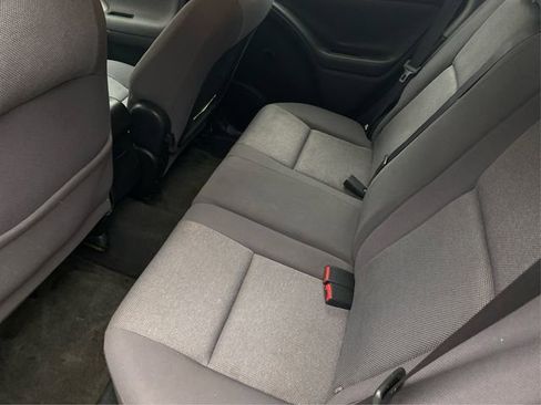 Used 2003 Pontiac Vibe w/ Power Group Value Package FWD image 10