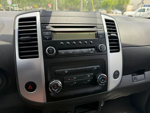 Used 2015 Nissan Frontier S image 11