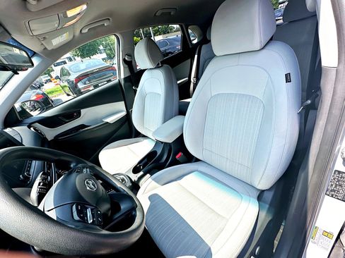 Used 2023 Hyundai Kona SEL w/ Cargo Package FWD image 13