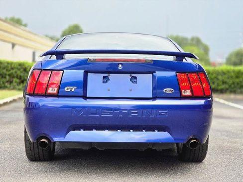 Used 2004 Ford Mustang GT RWD image 6