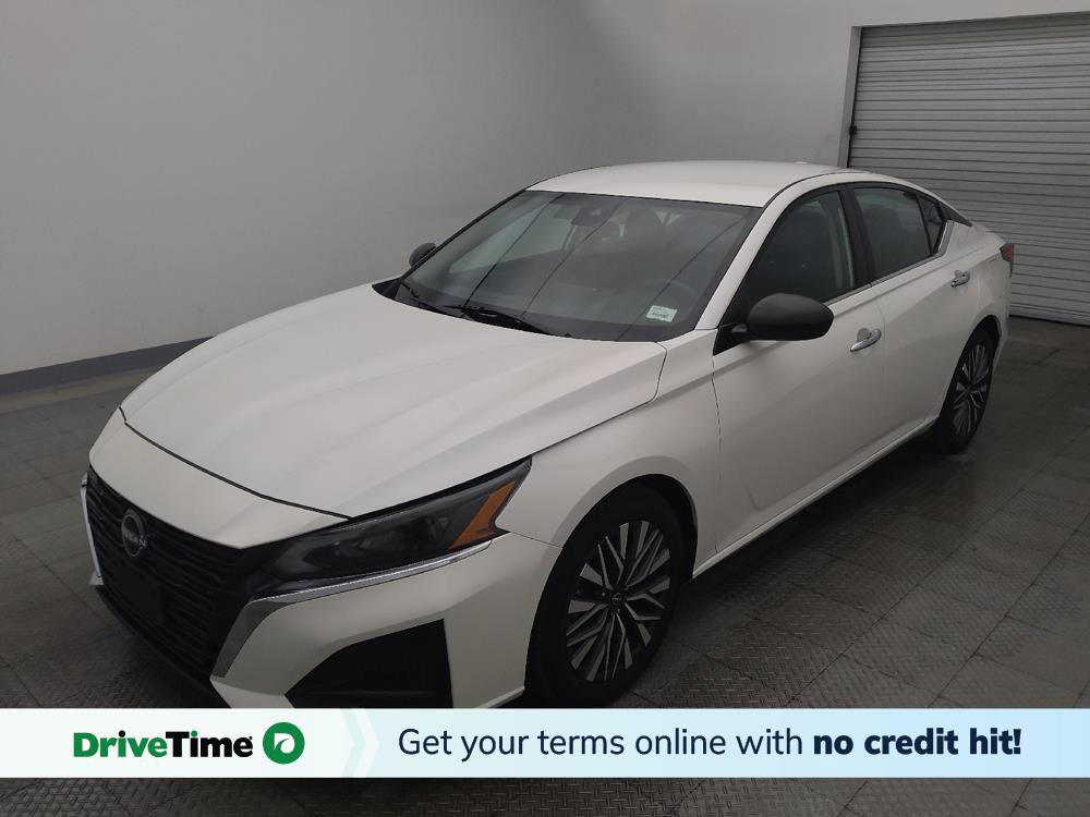 Used 2024 Nissan Altima 2.5 SV FWD image 1