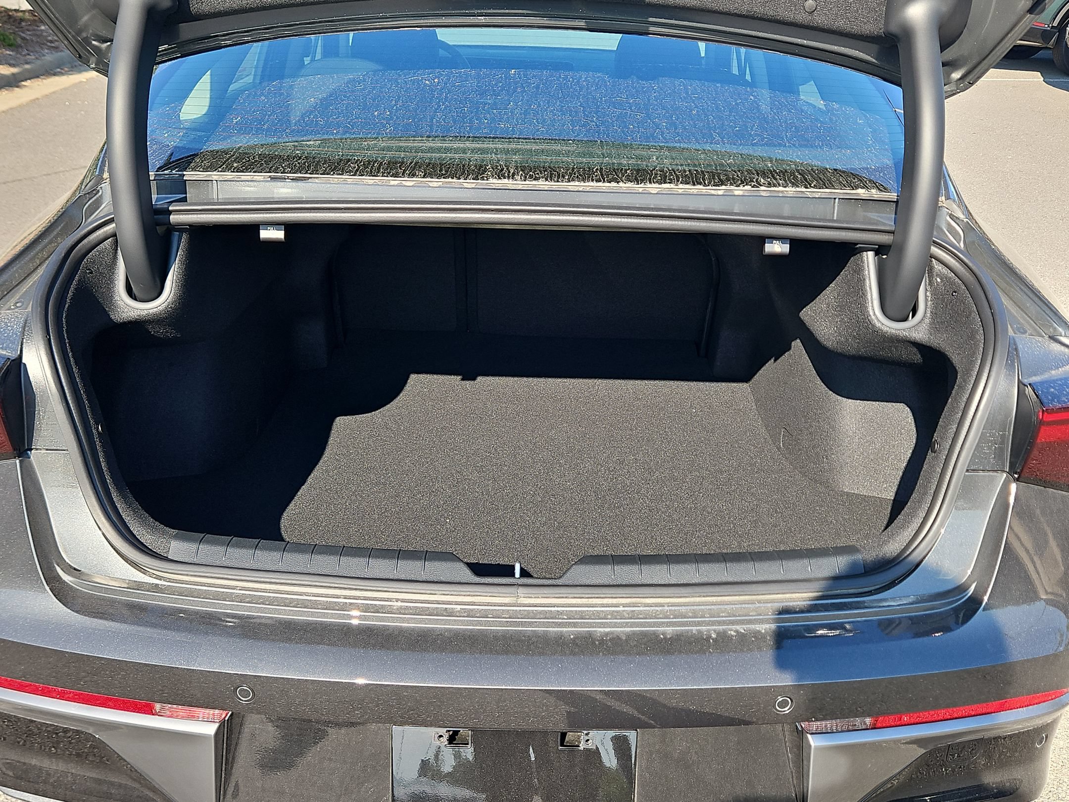 New 2026 Kia K5 LXS FWD image 14
