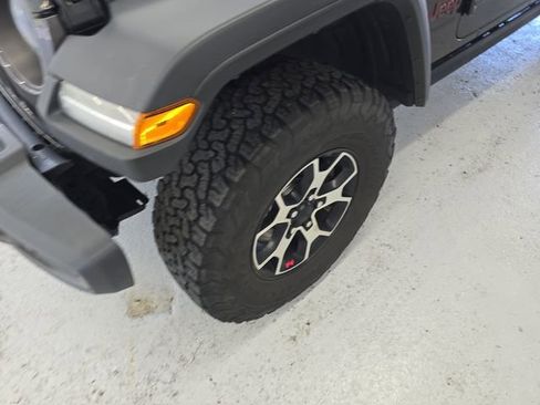 Used 2021 Jeep Wrangler Unlimited Rubicon AWD/4WD image 9