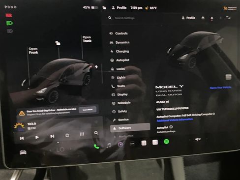 Used 2023 Tesla Model Y Long Range image 13