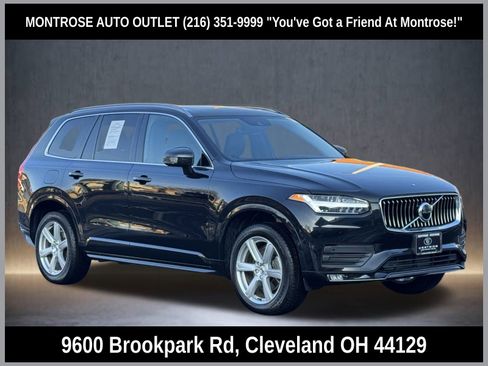 Used 2022 Volvo XC90 T5 Momentum image 1