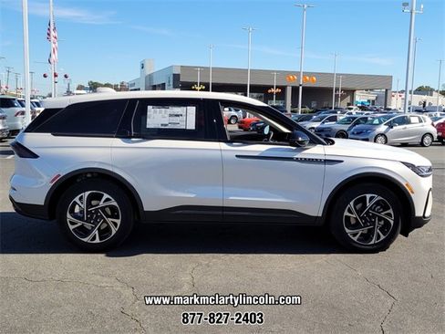 New 2026 Lincoln Nautilus Premier w/ Jet Appearance Package image 2