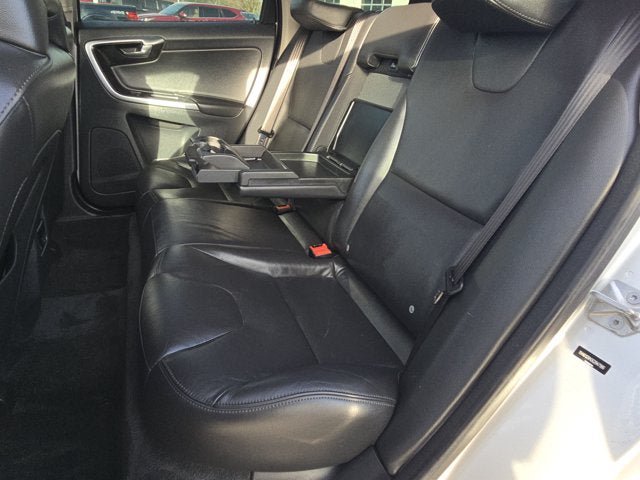 Used 2016 Volvo XC60 T5 Platinum w/ Protection Package AWD/4WD image 20