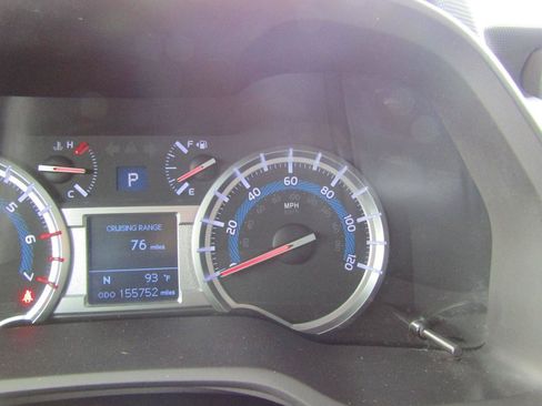 Used 2017 Toyota 4Runner Limited RWD image 15