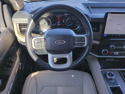Used 2024 Ford Expedition Limited image 26