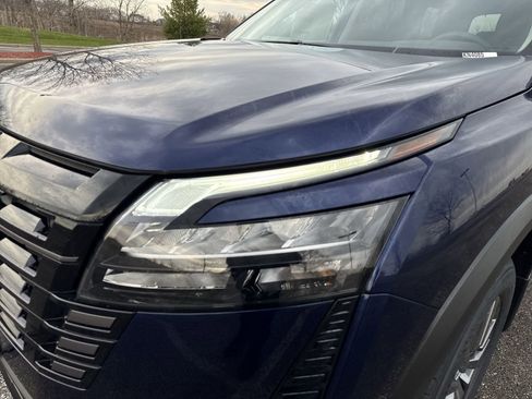 New 2026 Nissan Pathfinder SV AWD/4WD image 38