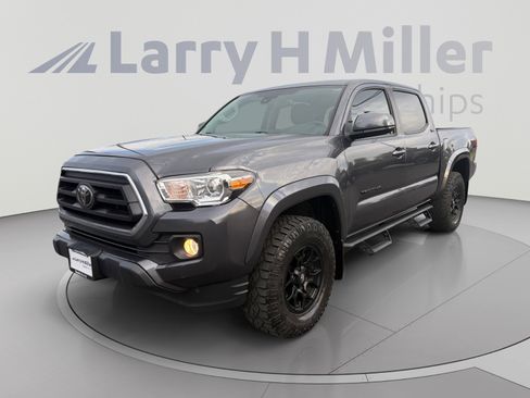 Used 2020 Toyota Tacoma SR5 RWD image 1