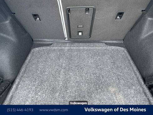 Certified 2024 Volkswagen Taos SE image 19
