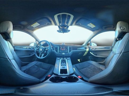 Used 2017 Porsche Macan S image 35