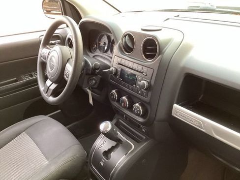 Used 2016 Jeep Compass Sport w/ Power Value Group AWD/4WD image 19