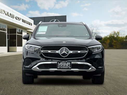 Used 2025 Mercedes-Benz GLC 300 4MATIC image 6
