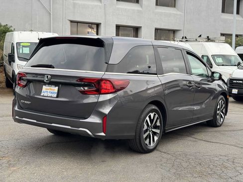 Used 2025 Honda Odyssey EX-L image 10