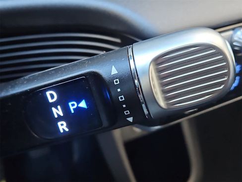 Used 2024 Hyundai Ioniq 5 Limited image 21