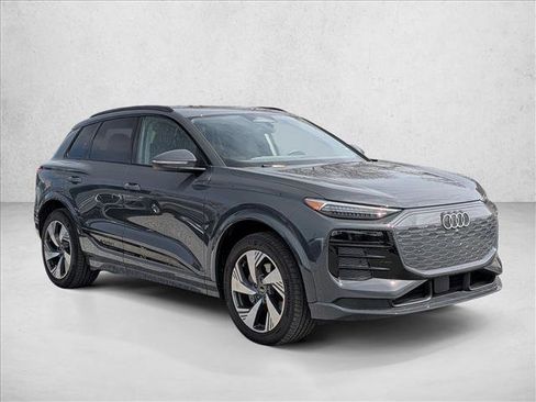 Used 2025 Audi Q6 e-tron Premium Plus w/ Premium Plus image 3