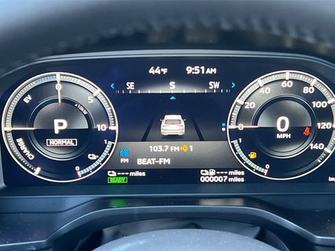 New 2025 Mitsubishi Outlander SE image 26