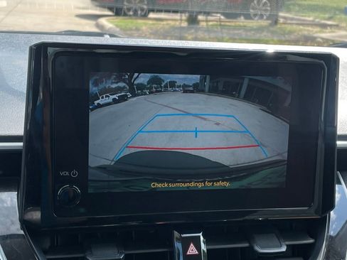 Used 2024 Toyota Corolla LE FWD image 13