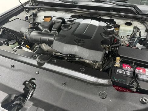 Used 2016 Toyota 4Runner SR5 Premium AWD/4WD image 42