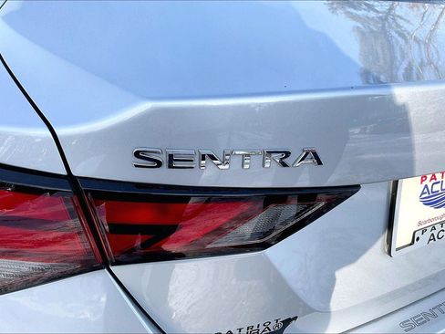 Used 2022 Nissan Sentra SV image 32
